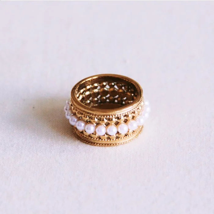 Ring met parels