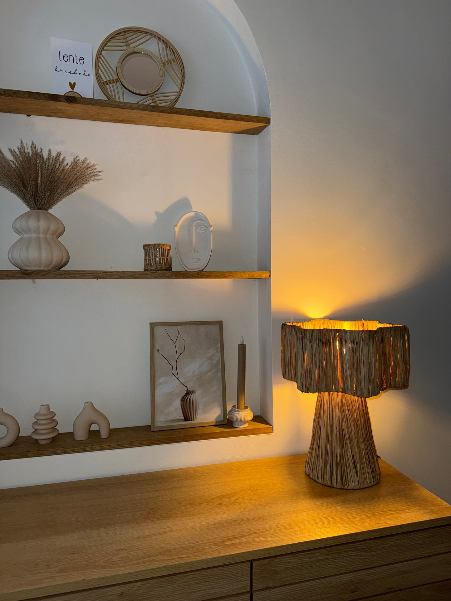 Raffia tafellamp