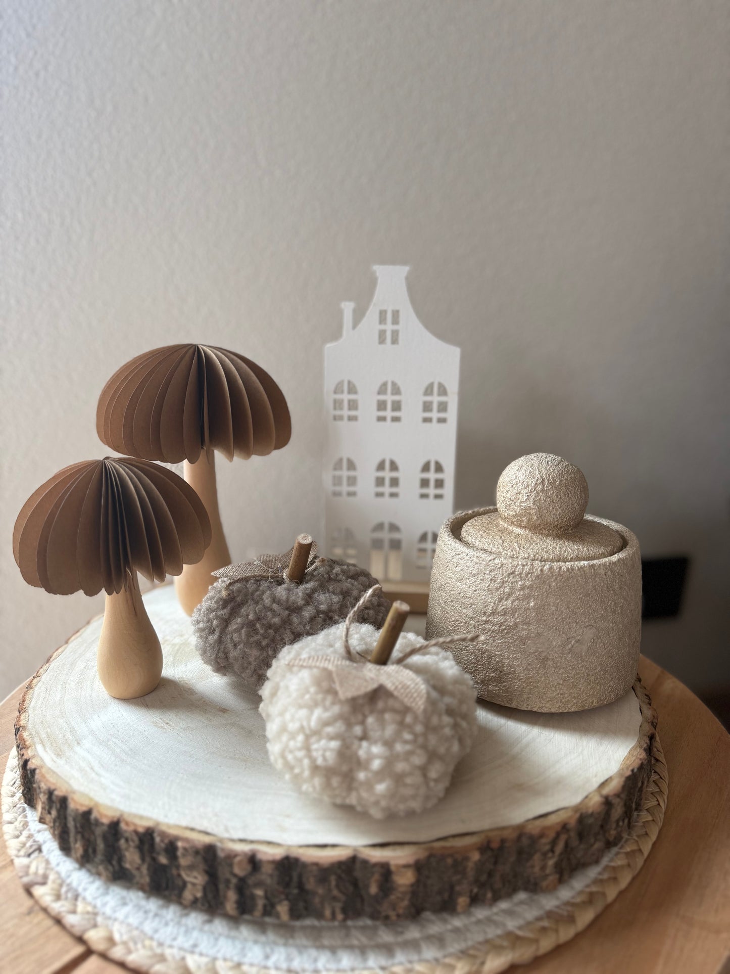 Papieren paddenstoelen