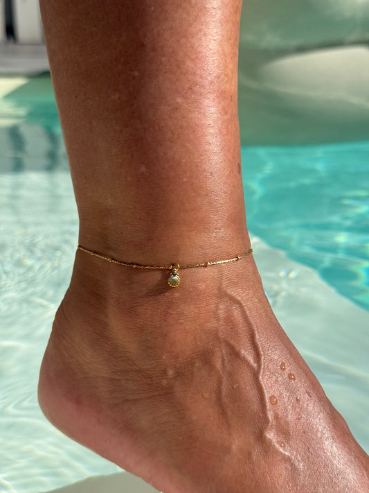 Enkelbandje met schelp